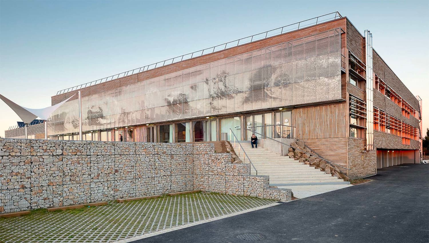 Le lycée professionnel maritime Florence-Arthaud, une construction passive des architectes Liard & Tanguy à Saint-Malo