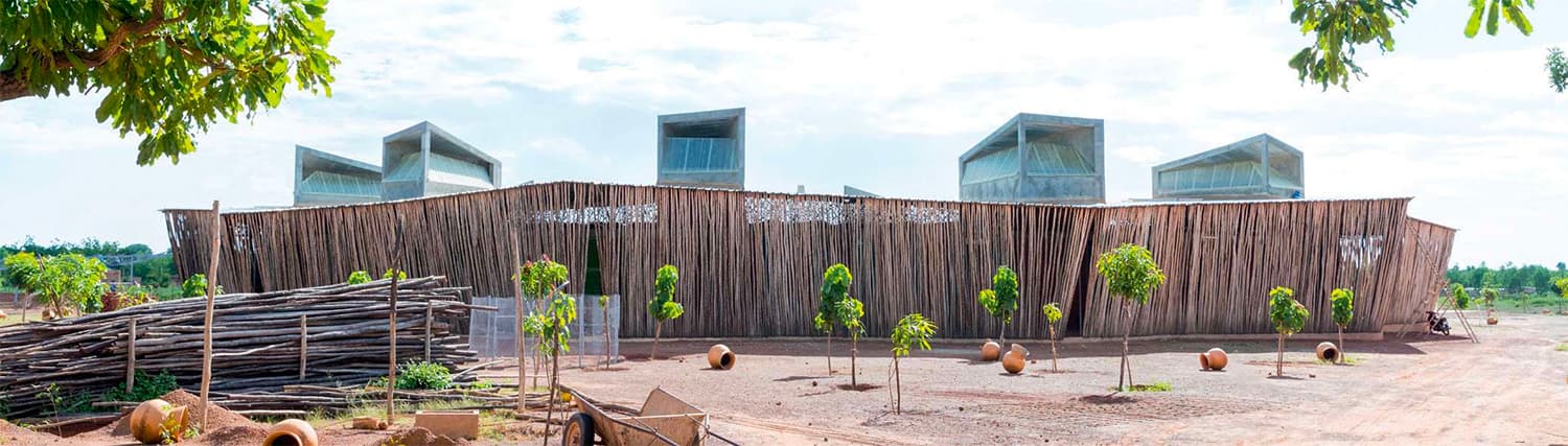 École au Burkina Faso par l'architecte Diébédo Francis Kéré