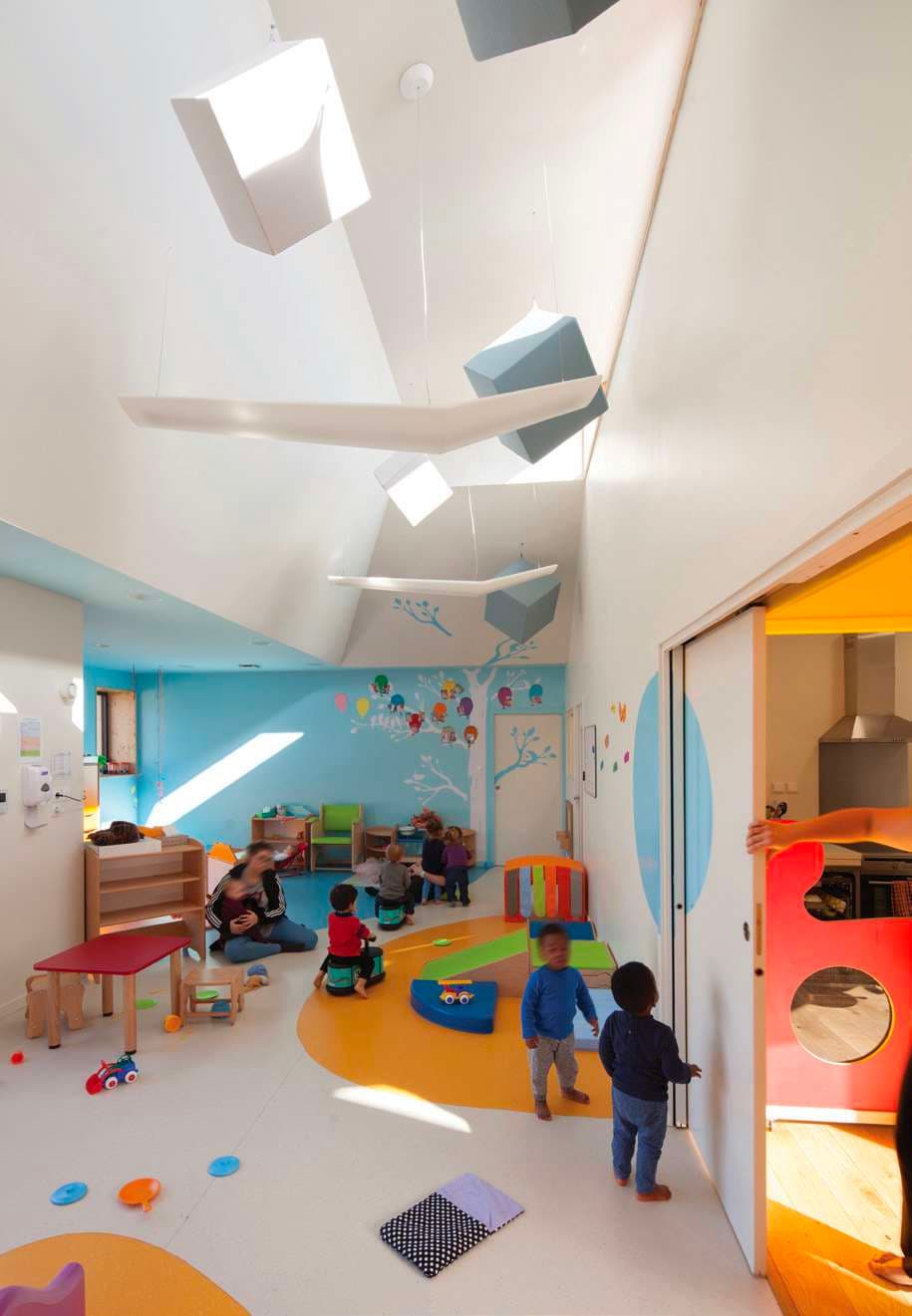 Paille d'Or, la micro-crèche de Curis-au-Mont-d’Or réalisée par l'agence Wild Architecture 