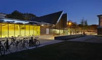 Construction d'un centre sportif 100% bois à Paris par KOZ architectes - Image 1