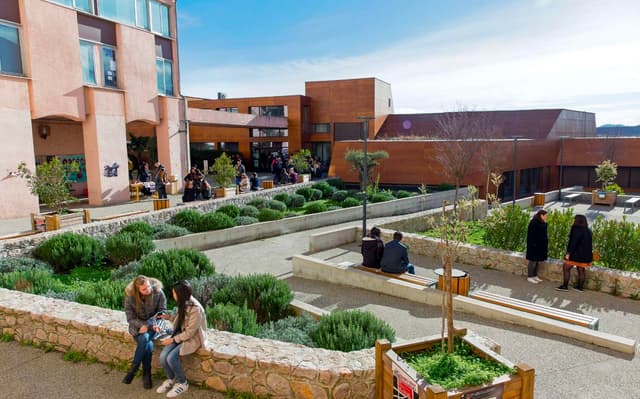 Éco-campus : l'Université de Corse s'engage pour l'environnement
