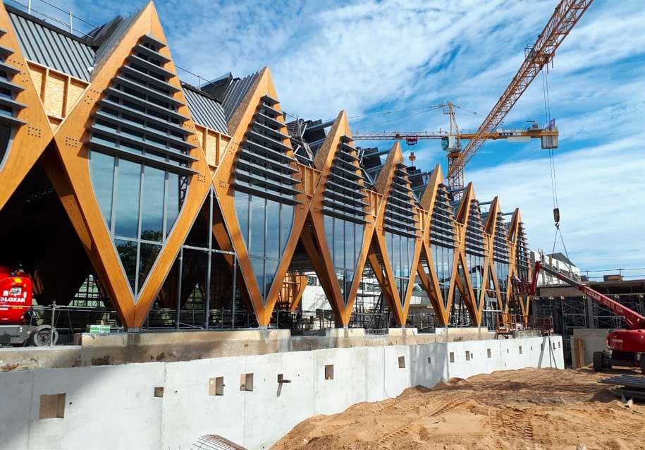 Losanges structurels à grande échelle pour un complexe nautique à Orléans
