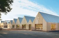 Une école maternelle tout en bois par l'agence Tracks - Image 3