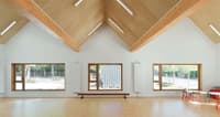 Une école maternelle tout en bois par l'agence Tracks - Image 5
