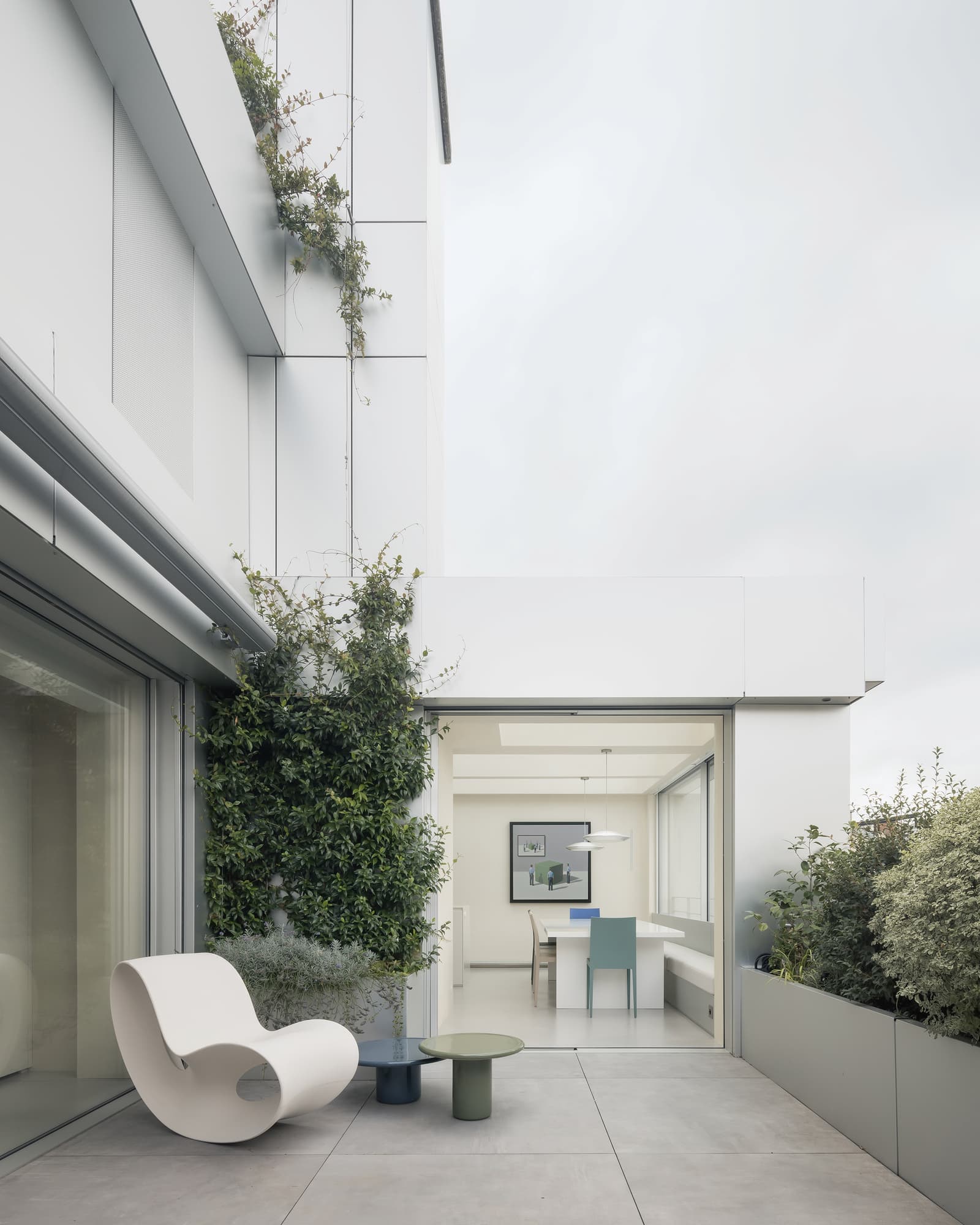 Un duplex perché au-dessus des toits de Paris - Image principale